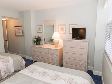 This 2 bedroom has GULF Views Best Beach Community on Siesta